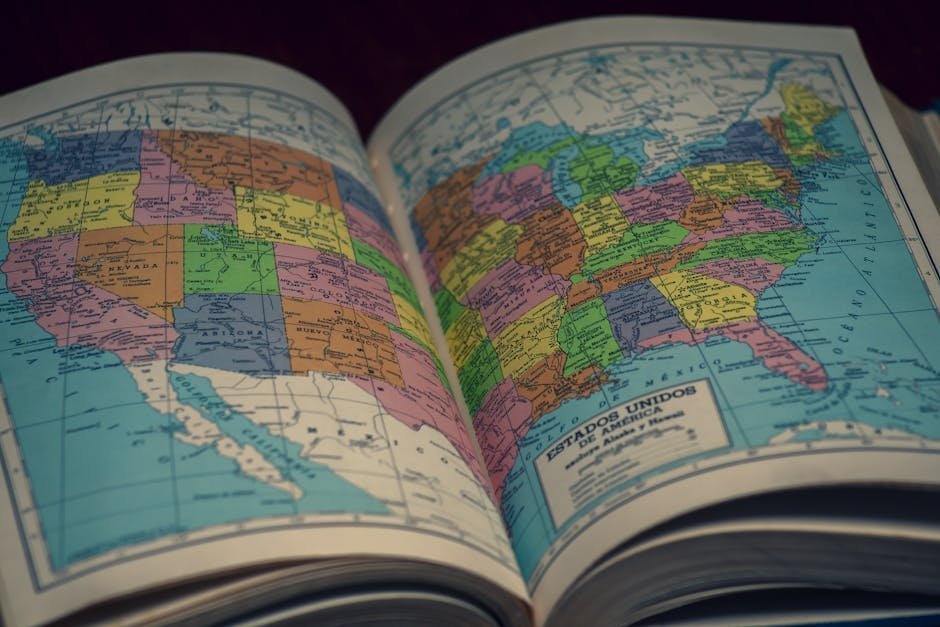 Map of United States showing TRICARE East and West regional contractor coverage areas